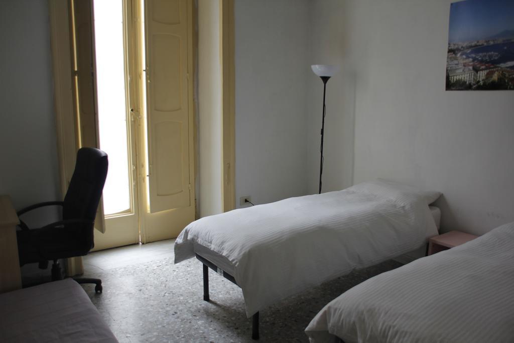 Youthhome B&B Napoli Oda fotoğraf